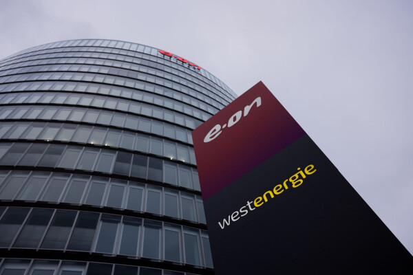 Deutschlands größter Energieversorger Eon hat im vergangenen Jahr 2,9 Milliarden Euro verdient. (Archivbild)